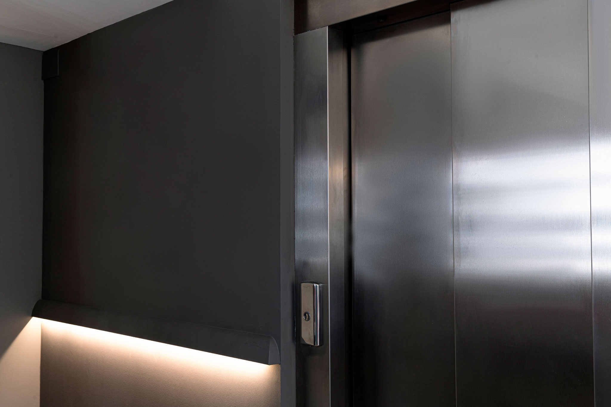Lift Removal Background